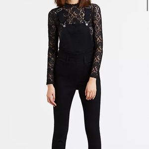 Levi’s skinny black overalls NWOT